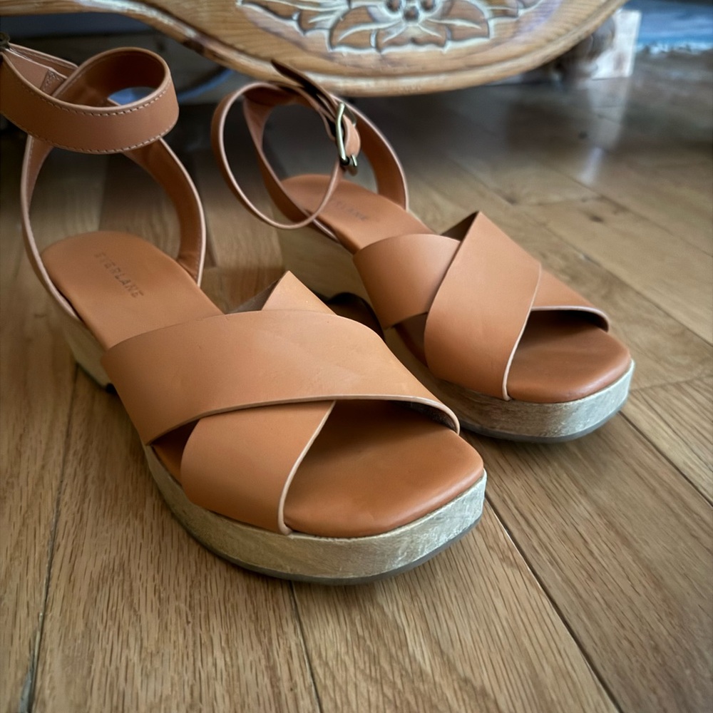 Everlane Wooden Wedges sz 8